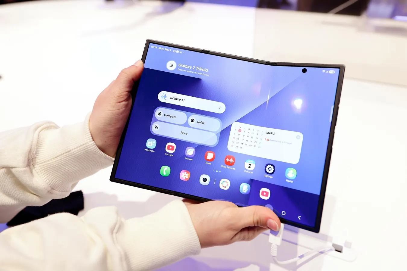 Samsung Galaxy Z Fold 8 Review: Aggregated Specs, Design, and Value Analysis